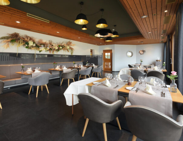 Restaurant 01